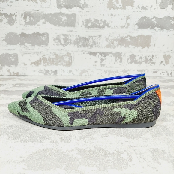 New Rothy’s The Point Olive Camo Slip On Ballet Flat Shoes W385